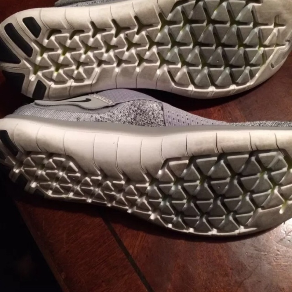 RunNatural Nike Running Free & Flexible  Shoes - Picture 8 of 10